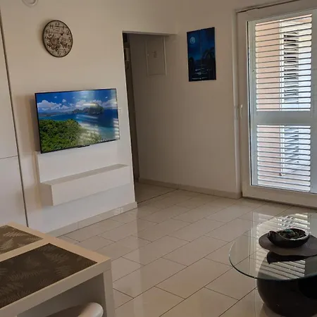Lägenhet Riba Biograd Na Moru