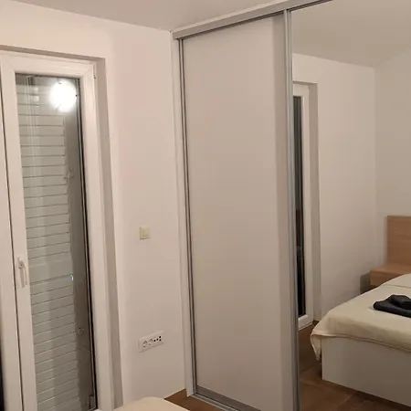Lägenhet Riba Biograd Na Moru
